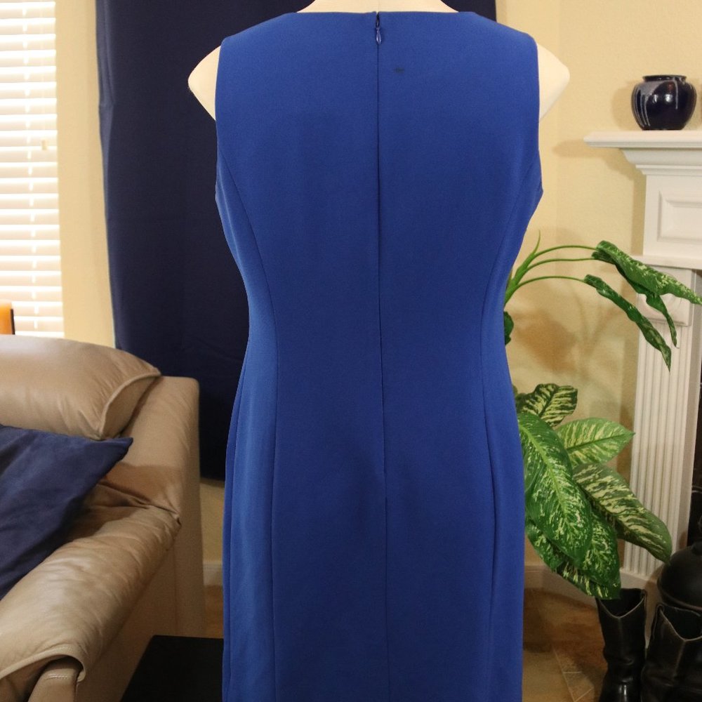 Sheath Dress - Picture 2 of 4